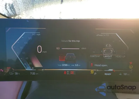 2022 BMW Ix xDrive50 z USA, uszkodzony, nr VIN WB523CF07NCJ69751